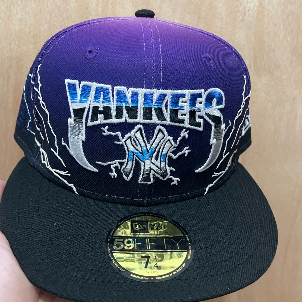 Myfitteds New York yankees lightning strikes 27x world champions size  7 1/4